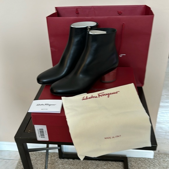 Salvatore Ferragamo Mirror Heel Booties - Picture 2 of 8